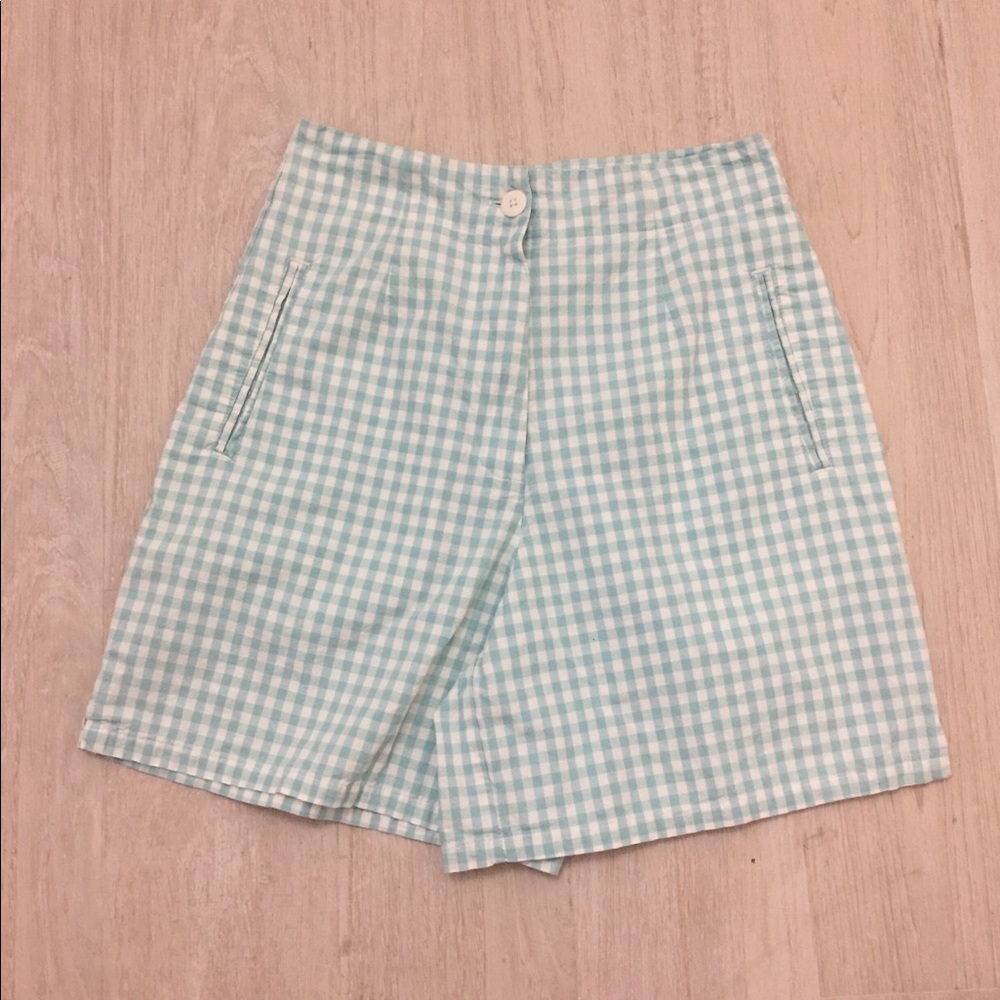 Mix it green and white cotton shorts